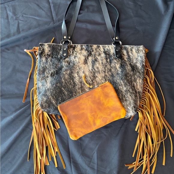 Jill Homestead Fringe Leather Tote Bag - Black, Brown, and Mustard. - Picture 5 of 7